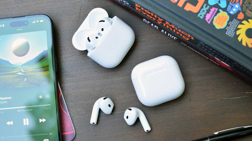 APPLE AirPods 4, vezeték nélküli type-C töltőtokkal, aktív zajkioltással